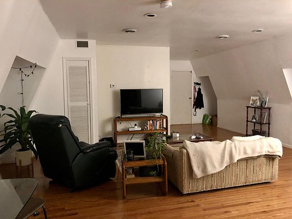 2nd image of 746 Lafayette Ave #3