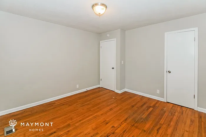 4502 31st Ave E — Photo 5
