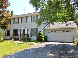 10295 N Bramblewood Rd, Perrysburg, OH 43551