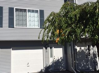38 Waters Edge Dr, Ludlow, MA 01056
