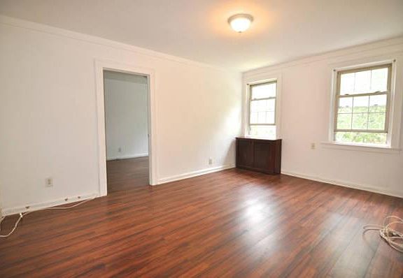 3rd image of 4148 47th St #2