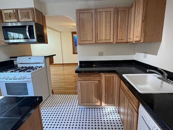 5th image of 2120-2128 NE 12th Ave #2120