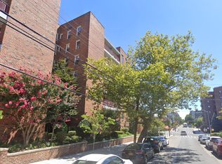 6767 Burns St APT 4U, Forest Hills, NY 11375