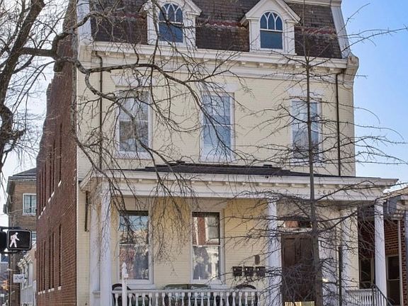 2nd image of 2601 W Grace St #U3