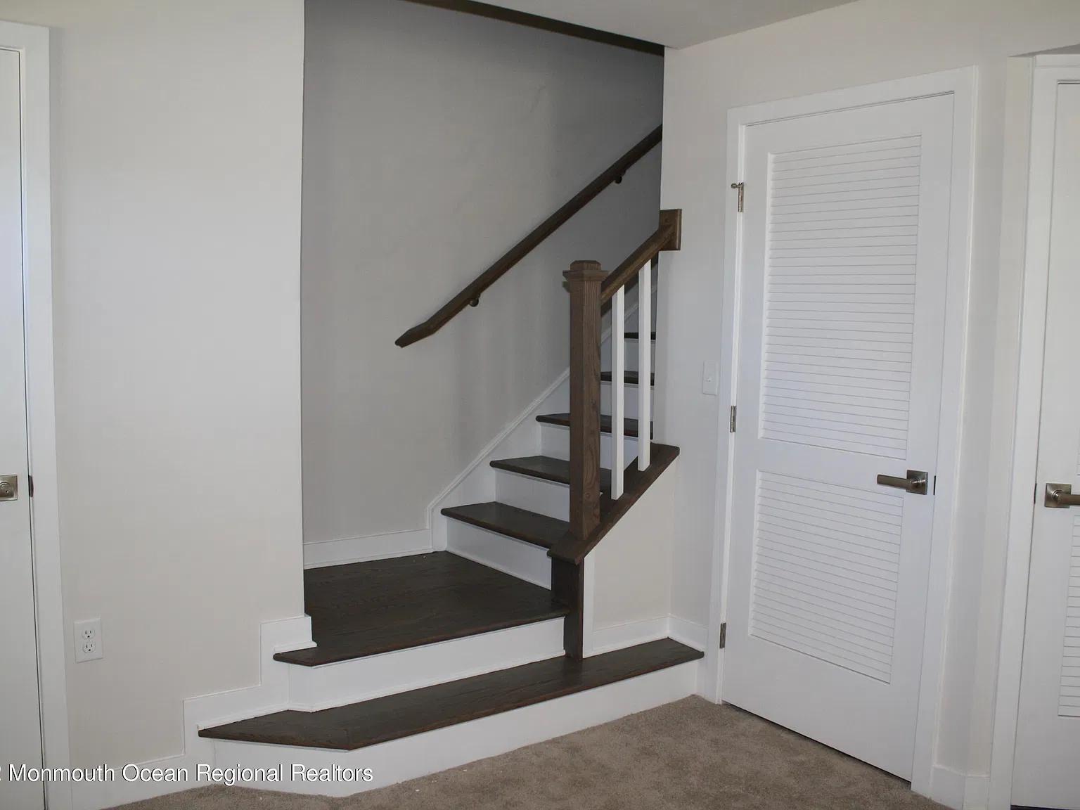 3 bed, 4.0 bath, 1914 sqft, $3,950 — Photo 2