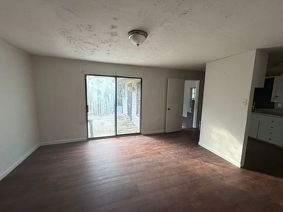5th image of 1441 N Joe Wilson Rd
