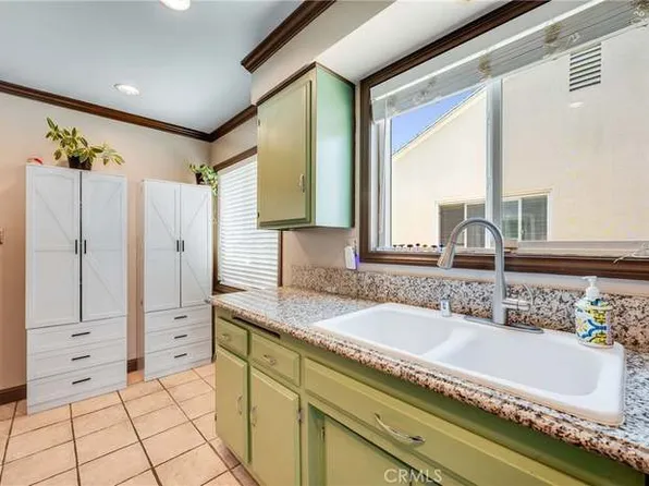 4219 Pixie Ave, Lakewood, CA 90712