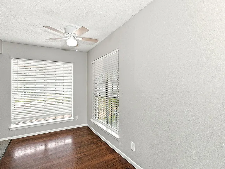 5317 Junius St — Photo 13