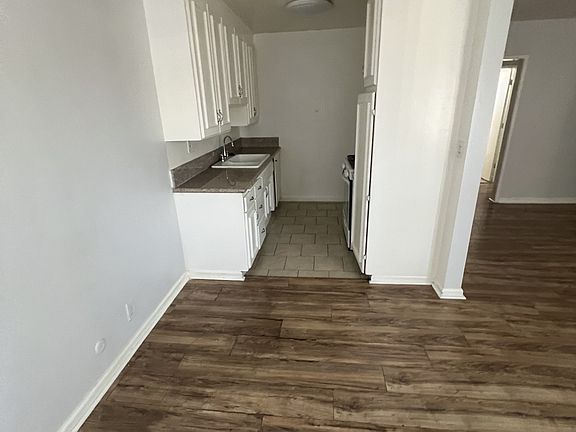 3rd image of 7025 Woodman Ave #3204a8a6a