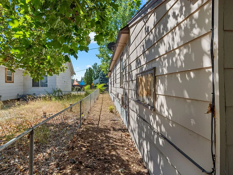 5504 N Post St — Photo 39