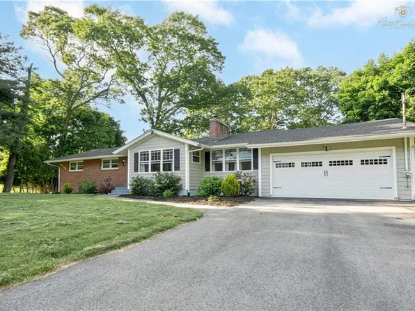 177 Medford St, Warwick, RI 02889