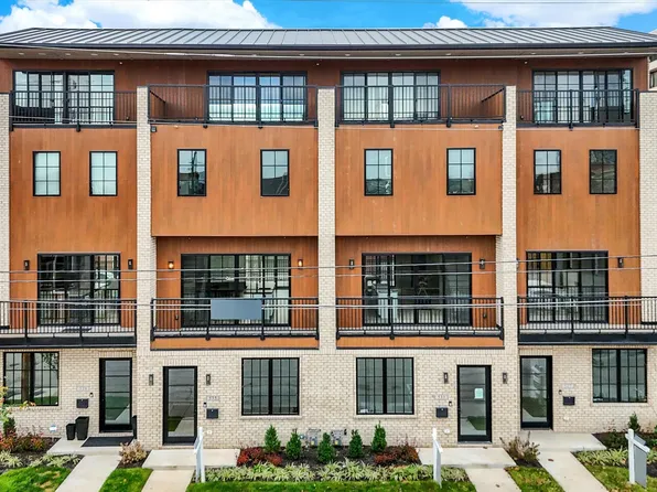 527 E North St, Indianapolis, IN 46204