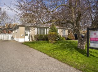 121 Tulloch Dr, Ajax, ON L1S 2S7
