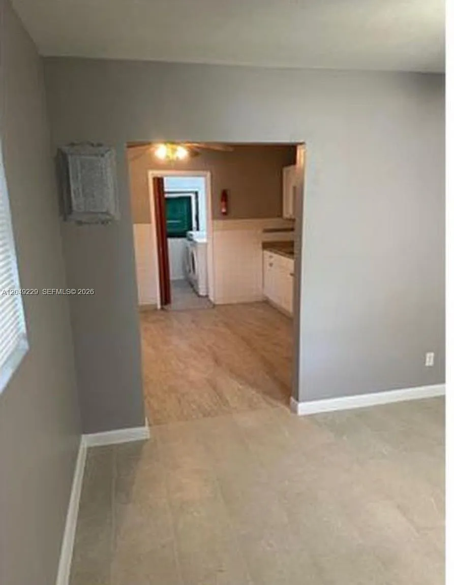 2 bed, 1.0 bath, 1061 sqft, $2,000 — Photo 4