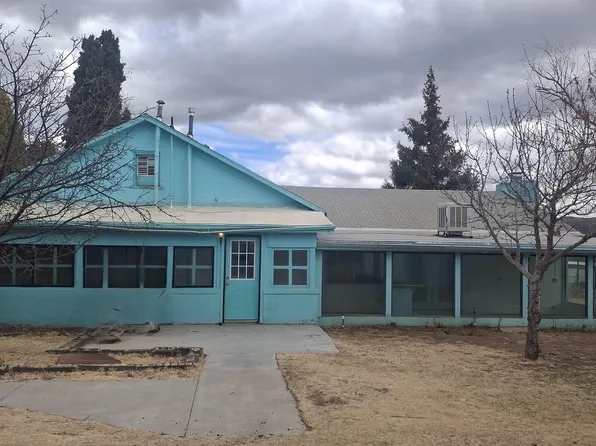 504 Cleveland St, Santa Clara, NM 88026