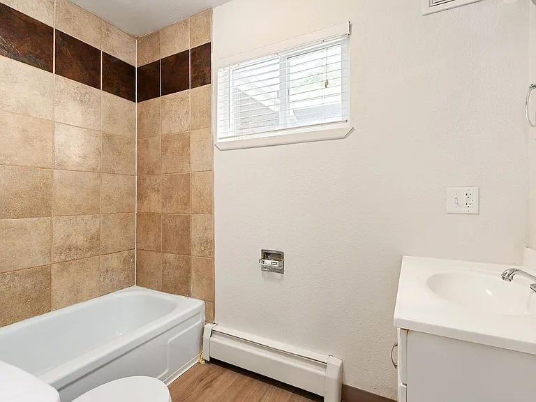 403 E Thunderbird Dr #405 — Photo 6