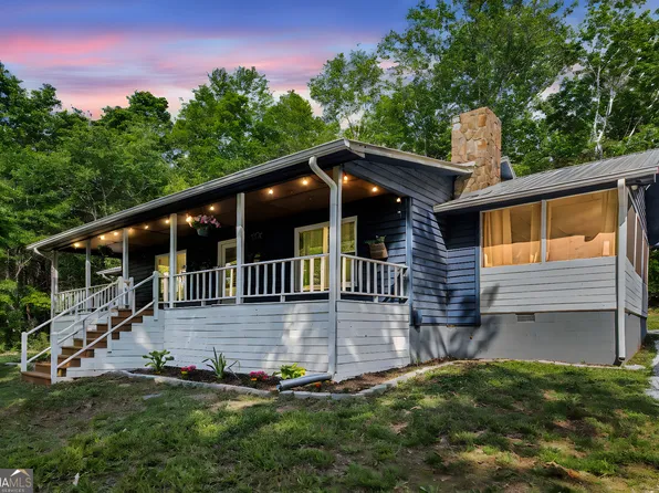 211 Phillips St, Clarkesville, GA 30523