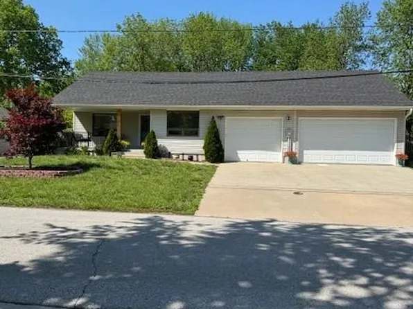 206 NW Yennie St, Grain Valley, MO 64029