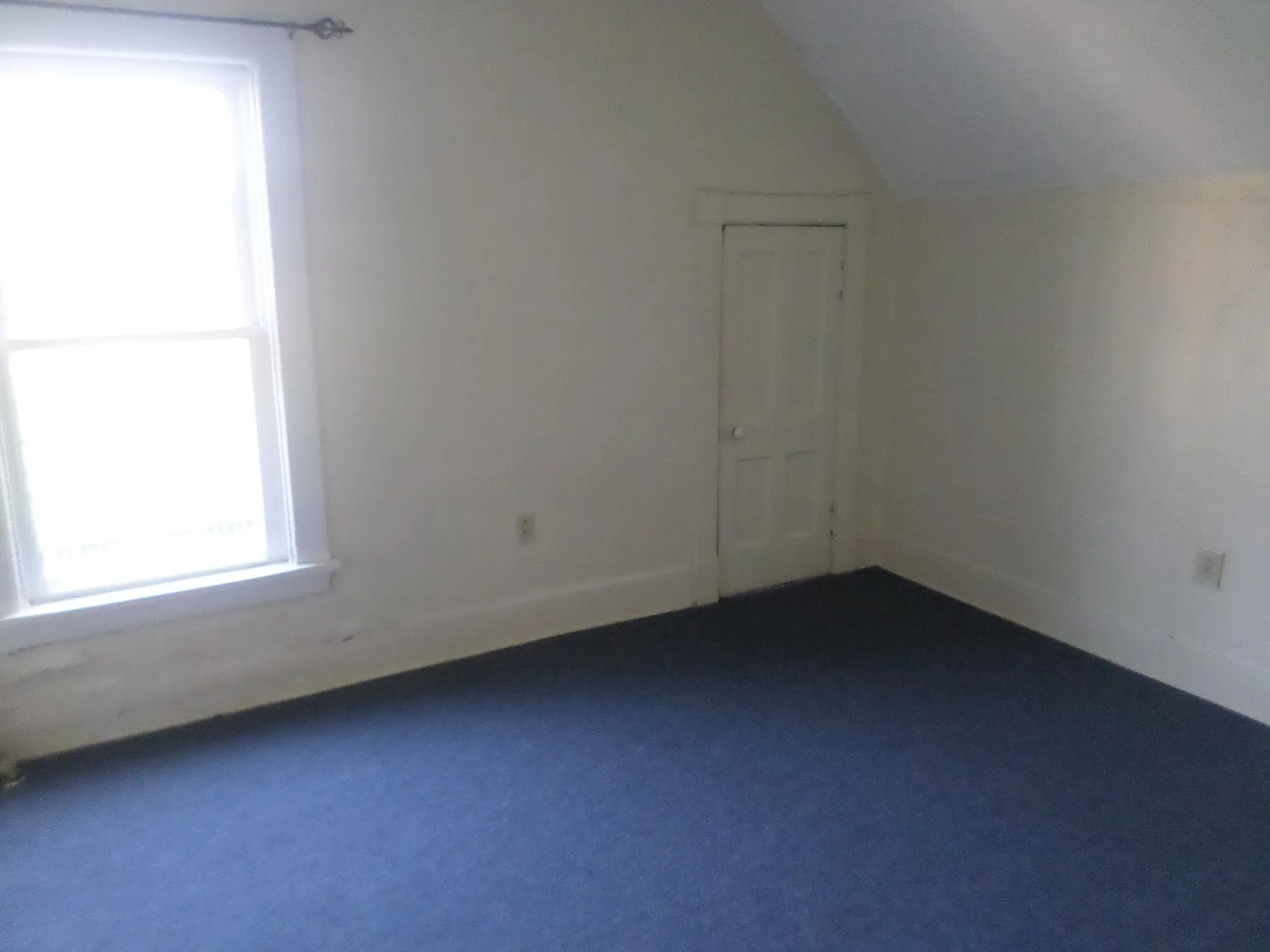 1 bed, 900 sqft, $1,600 — Photo 2