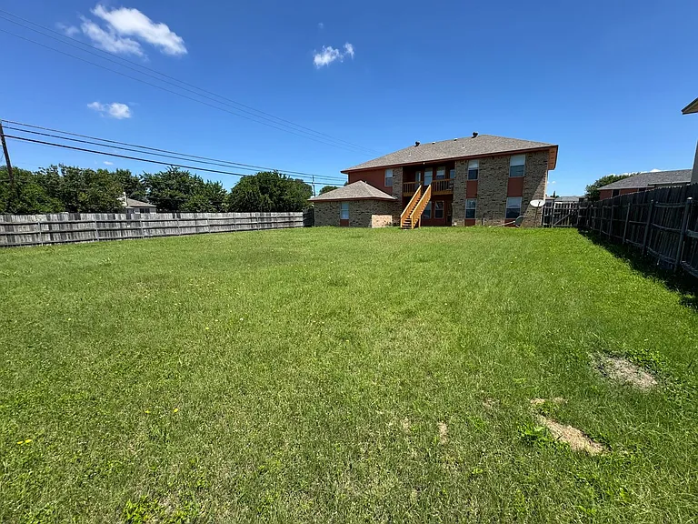 5702 Greengate Dr — Photo 44