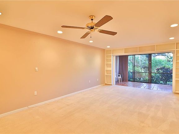 4th image of 1609 Bayhouse Point Dr #132-3B