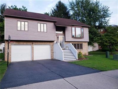 1760 Falcon Drive, Bethlehem City, PA, 18017