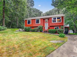 6 Archer Way, Coventry, RI 02816