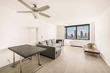 Rented by Yoram Adin, LREB