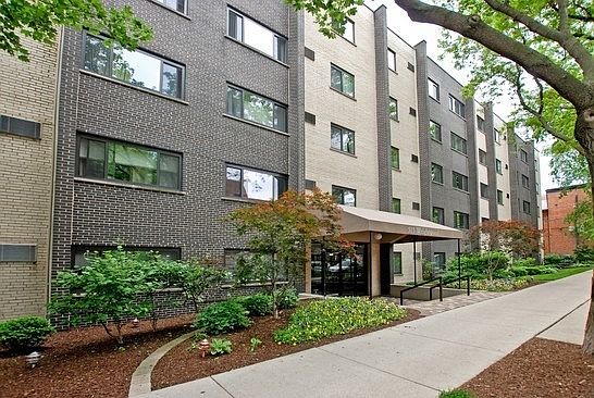 1st image of 515 W Wrightwood Ave APT 516
