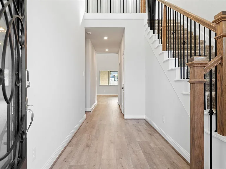 13155 Hidden Village Ct — Photo 7