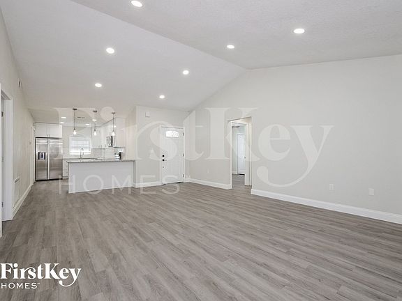 3rd image of 281 Chadworth Dr