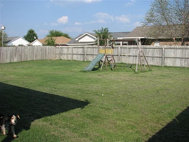 1st image of 2204 Green Meadows Cir