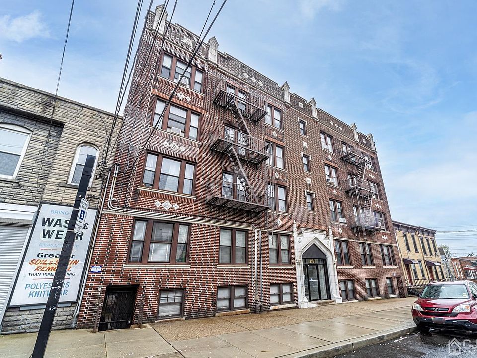 1st image of 179 Manhattan Ave #Bf