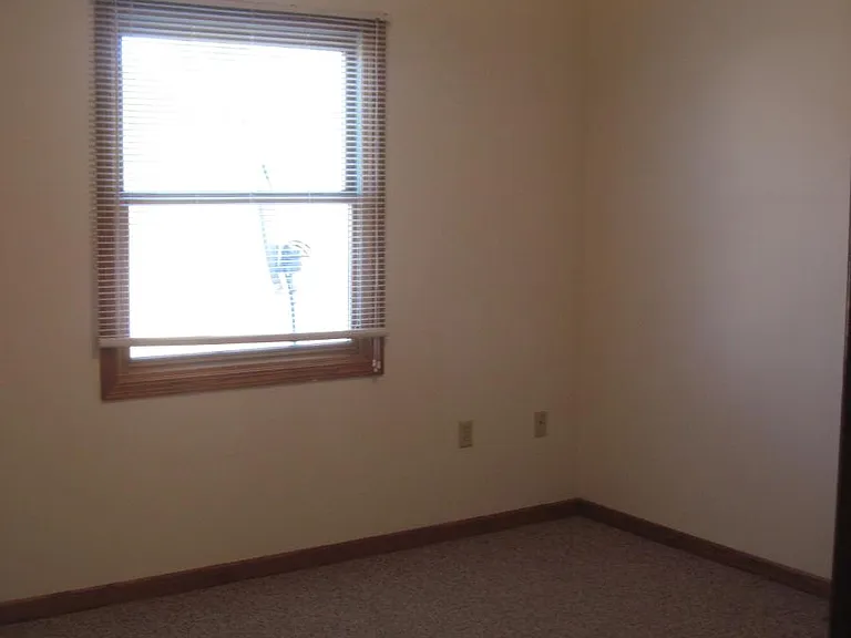 1118 Mark Ave — Photo 6