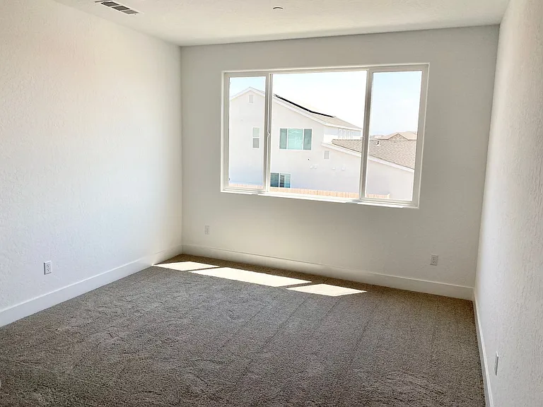 5817 E Truman Ave — Photo 14