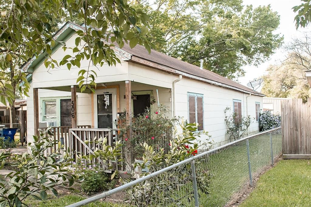 506 Elm St, El Campo, TX 77437 Zillow