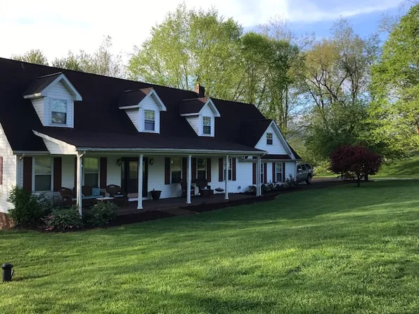 80 Woodbriar St, Lebanon, VA 24266