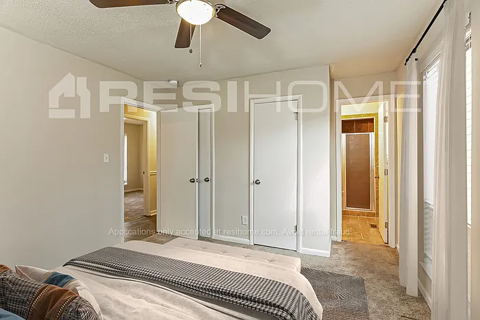 5251 Cornell Dr — Photo 8