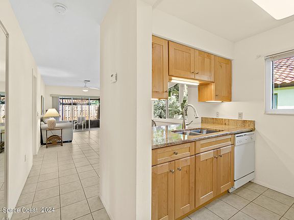 5th image of 8707 Camelia Ct