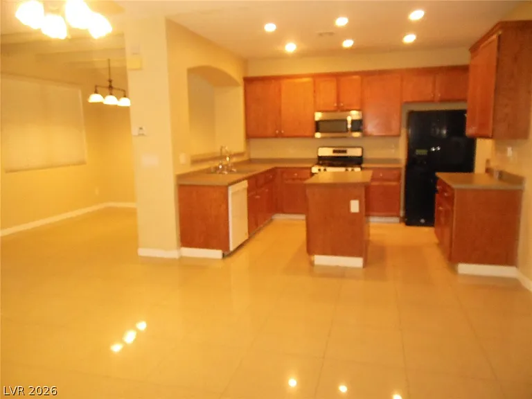 6249 Whispering Creek St — Photo 3