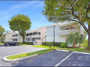 10521 Mahogany Key Cir APT 207, Miami, FL 33196