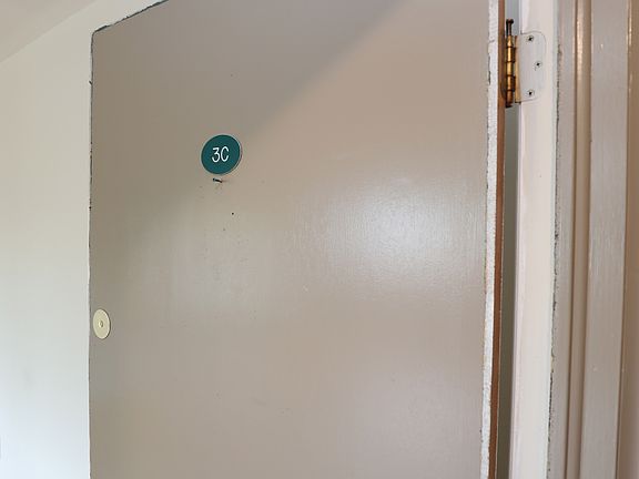 2nd image of 30 Lamb Ave APT 3C