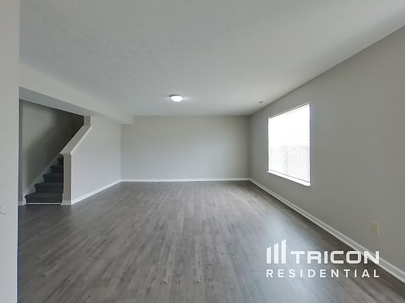 3rd image of 2545 Apple Tree Ln