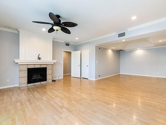 4th image of 810 S Lucerne Blvd APT 201