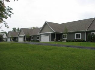 113 Old Stage Rd, Essex Junction, VT 05452