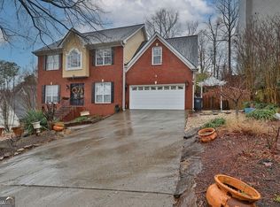 884 Georgian Point Dr, Lawrenceville, GA 30045