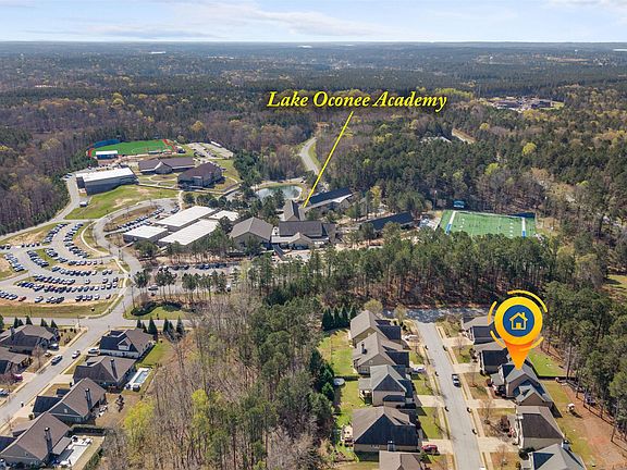 2nd image of 1020 McInteer Cir