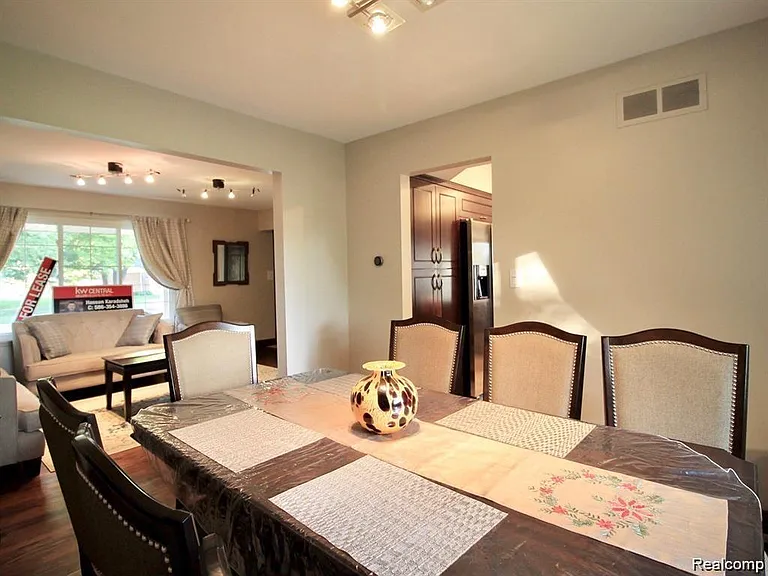 5363 English Dr — Photo 6