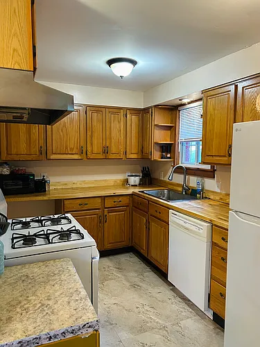 63 Edgewood Rd #B Photo 1