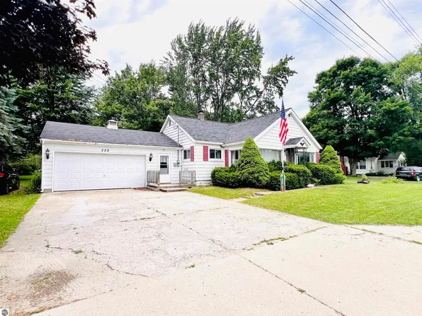 259 N Morey Rd, Lake City, MI 49651